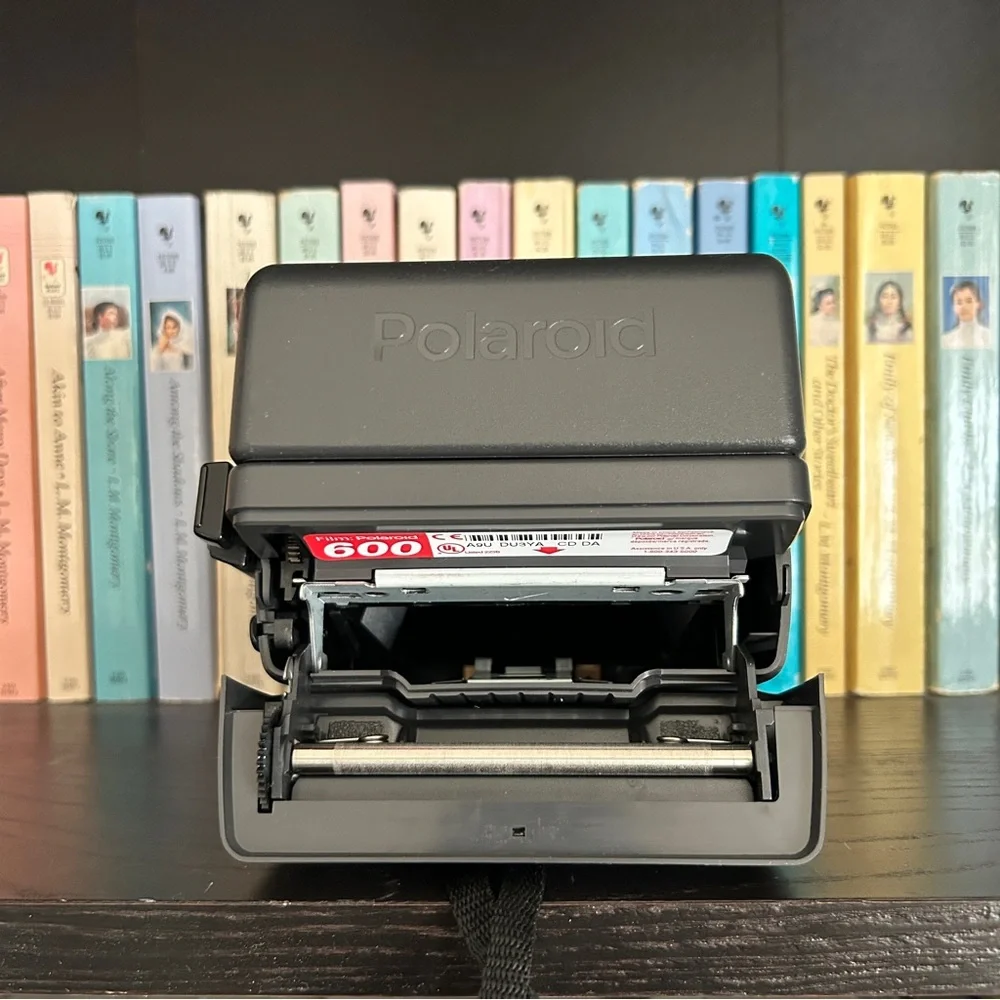 Polaroid OneStep Instant Camera - Black - Tested